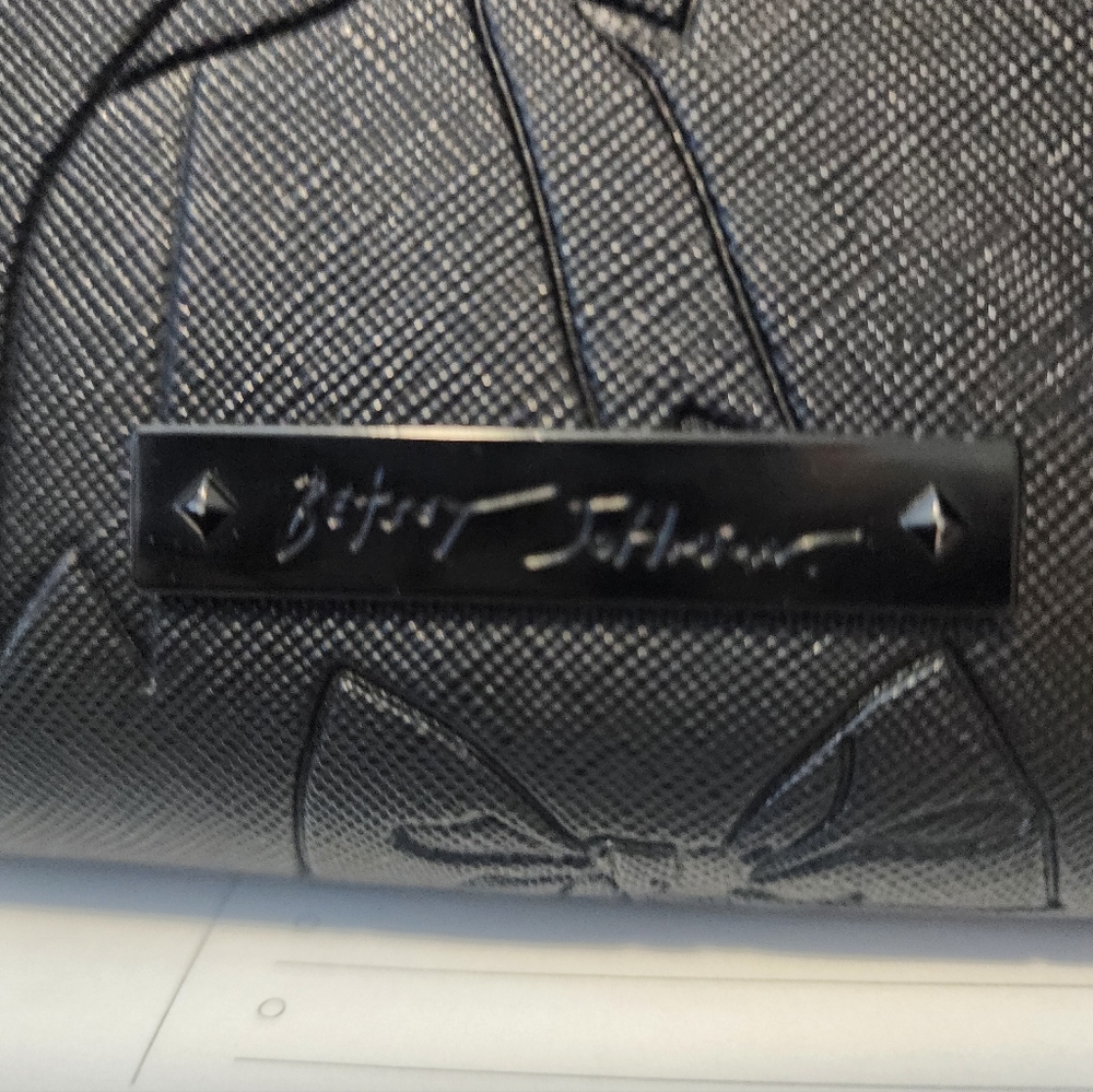 Black Embossed Bow Tote Bag - Picture 2 of 10